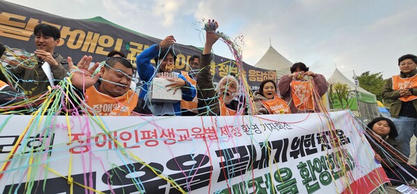 bf1960c4e77b16809432d3460c353f08_1761568651_6179.jpg bf1960c4e77b16809432d3460c353f08_1761568