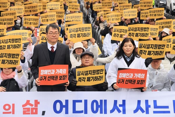 d9166977012422aaf1dcf7c1bd0ff404_1764249